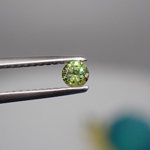 ファイア◎マダガスカル産デマントイドガーネット0.173ct