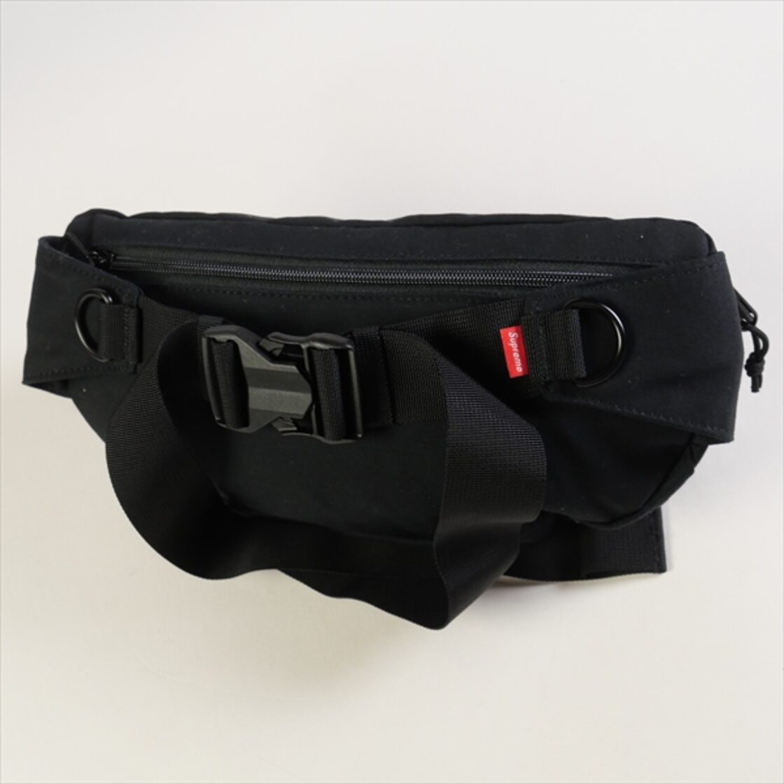 Supreme 23SS Field Waist Bag Black - メルカリ｜ボディバッグ  