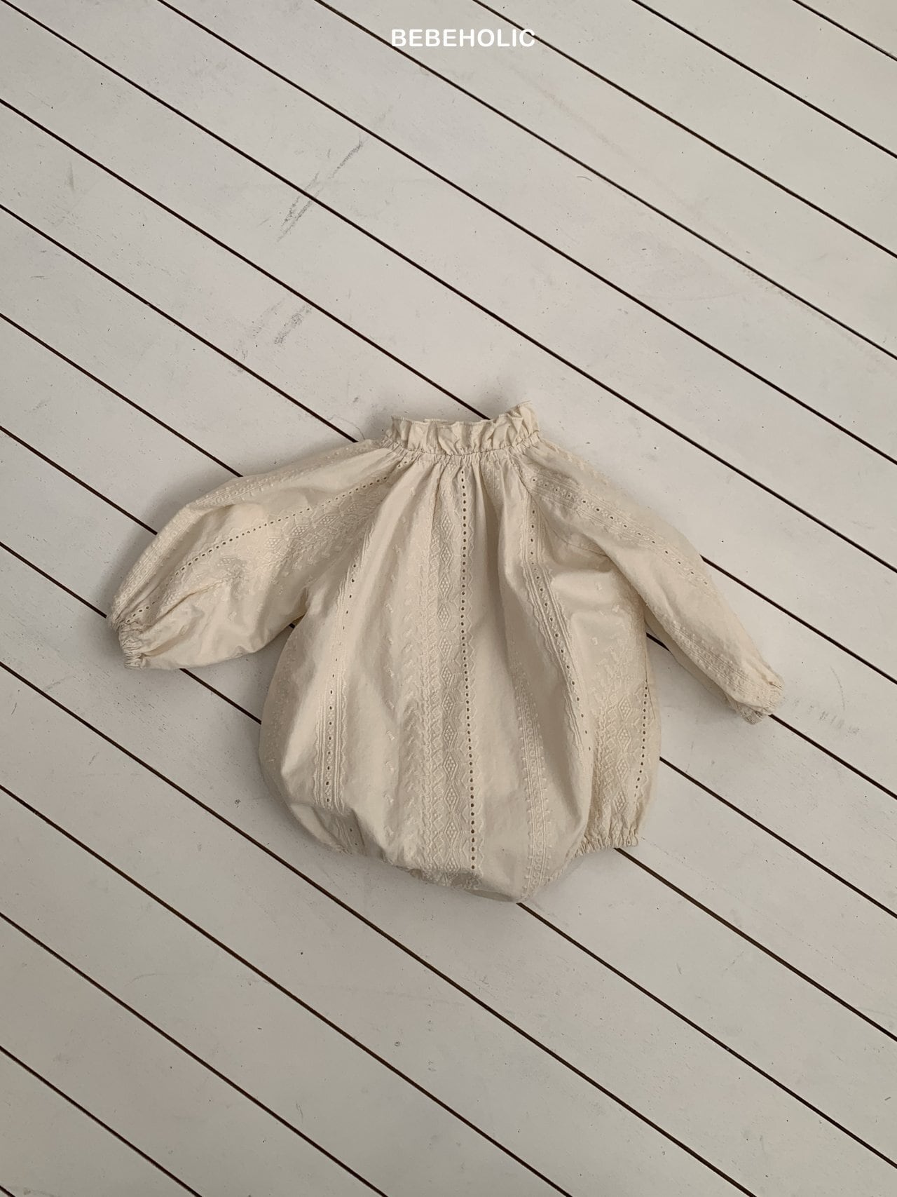 【即納/75.80size】アーミーフリルロンパース / bebeholic