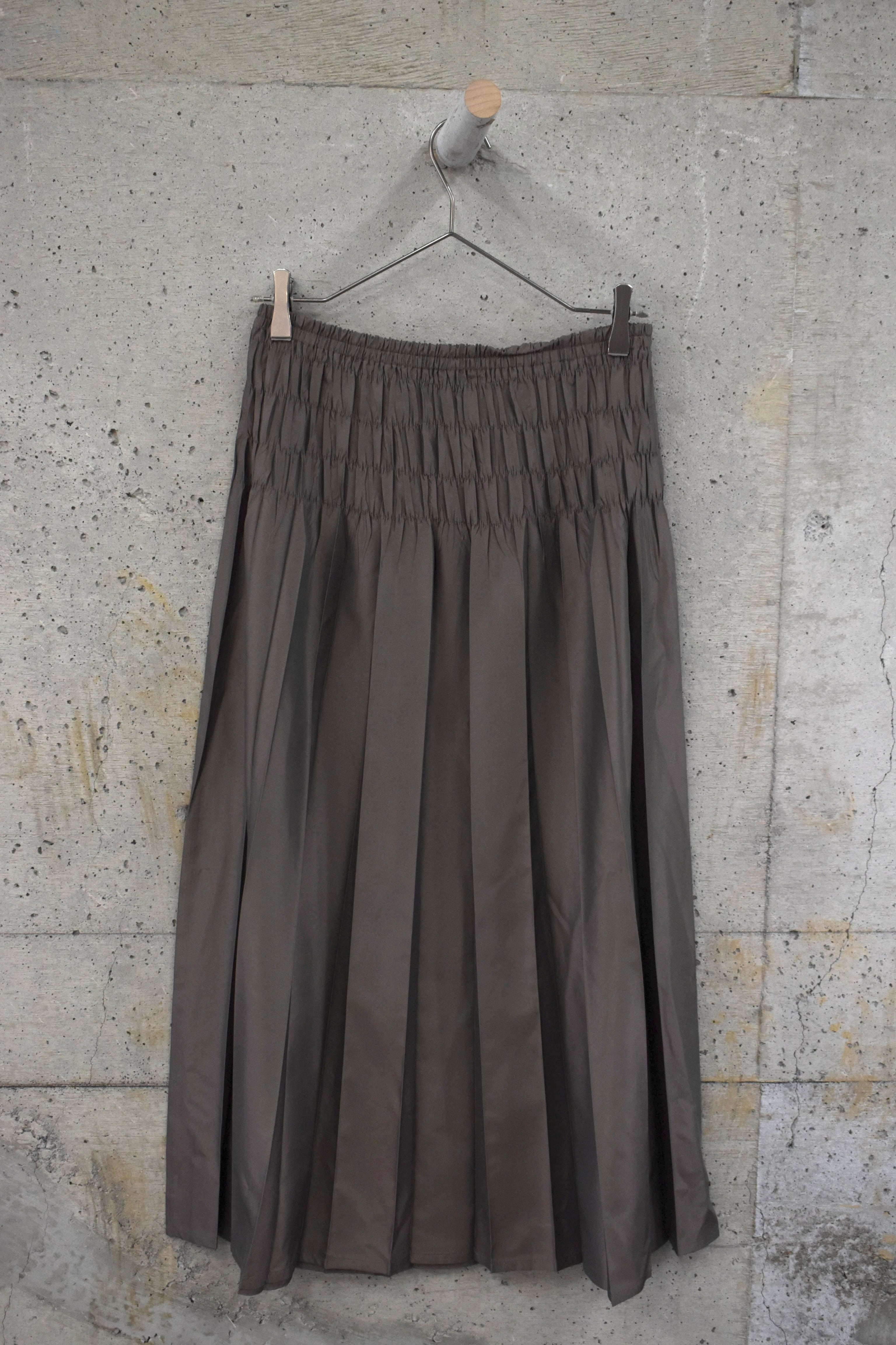 iridescent pleated skirt