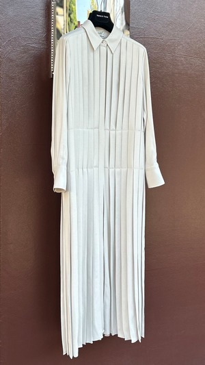 CO -Pleated dress- :CREAM
