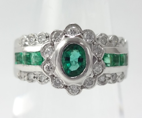 【SOLD OUT】ゴージャス　エメラルドダイヤリング　0.41ct　0.20ct　～【Good Condition】Gorgeous emerald dialing 0.41ct 0.20ct～