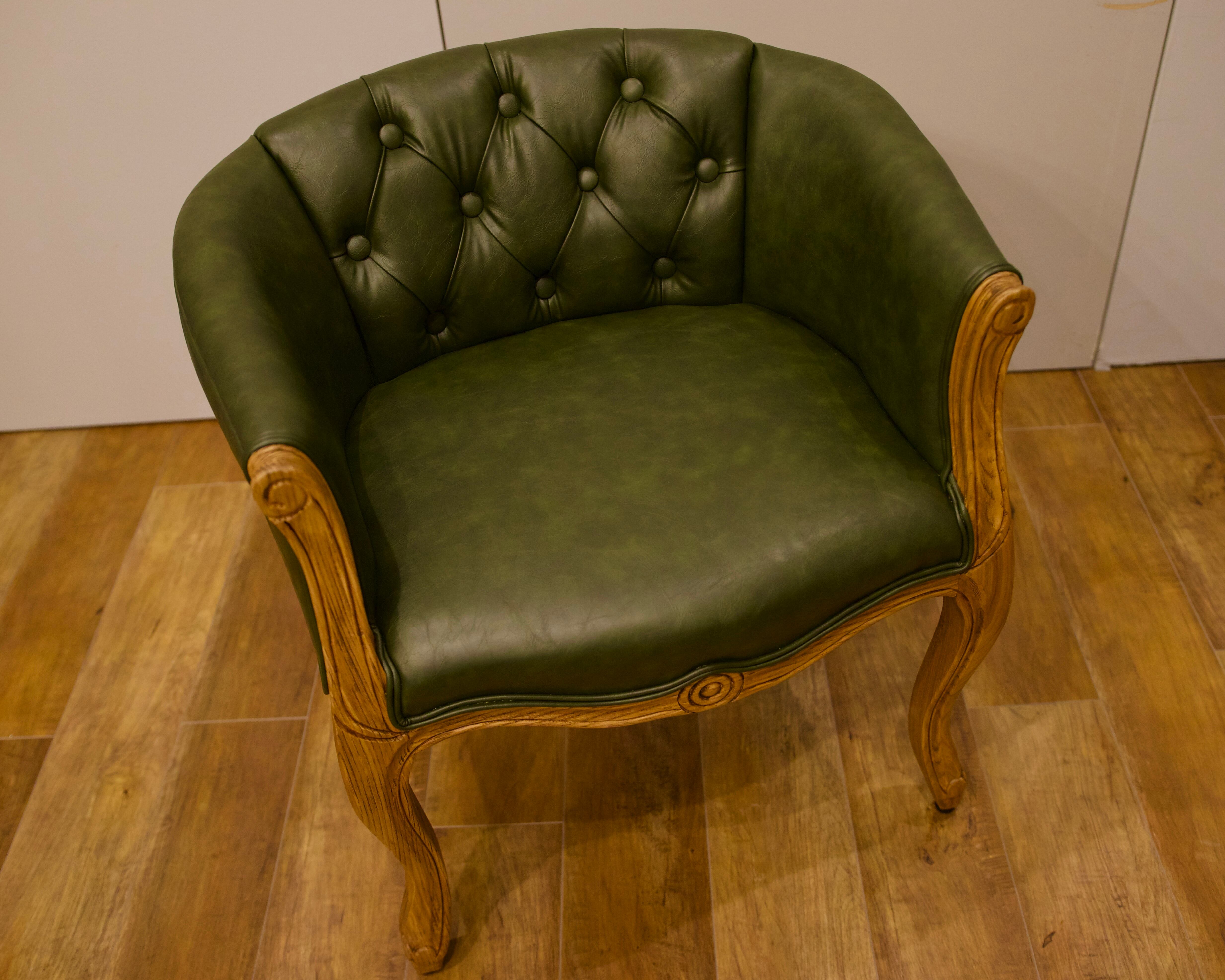 アンティーク家具 | Leather and Wood Chairs Designed by