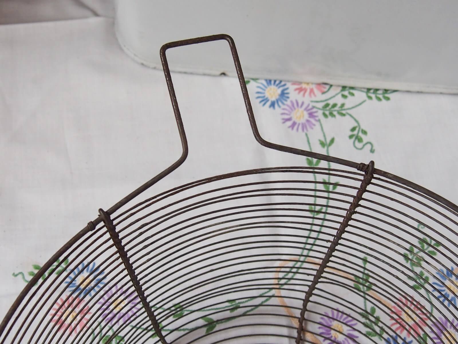 イギリスアンティーク ワイヤーバスケット | Bonny Bee
