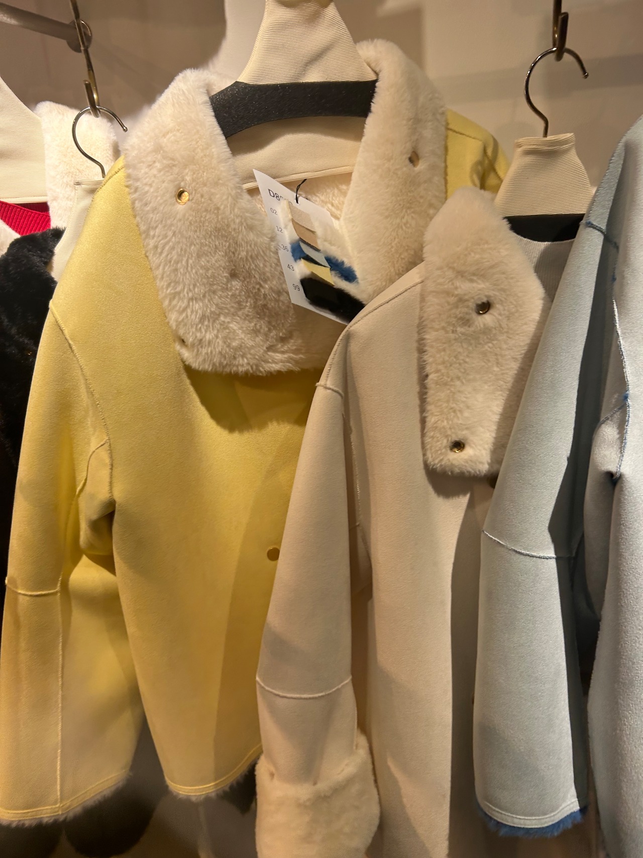 DOSDIOSAS フェイクムートンミドルコート　SD8620