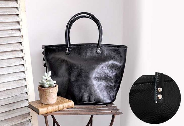 Italian leather bag/Round type L