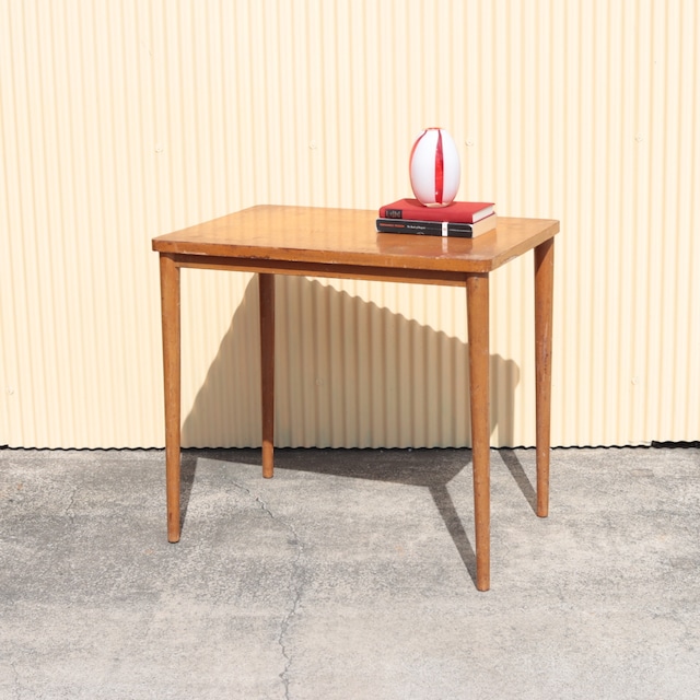 Retro side table レトロなサイドテーブル