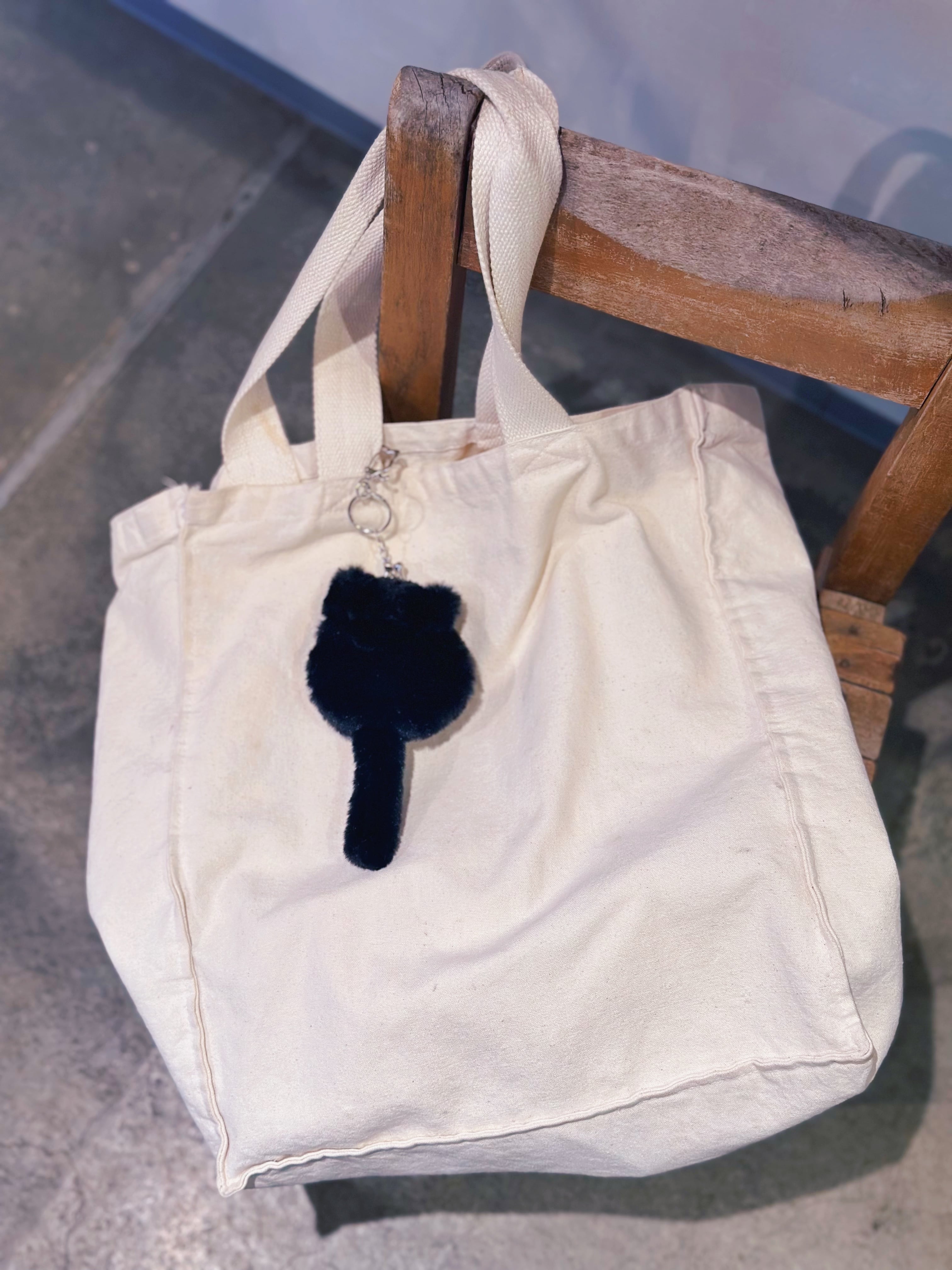 しっぽ付き!黒猫のがま口キーホルダー