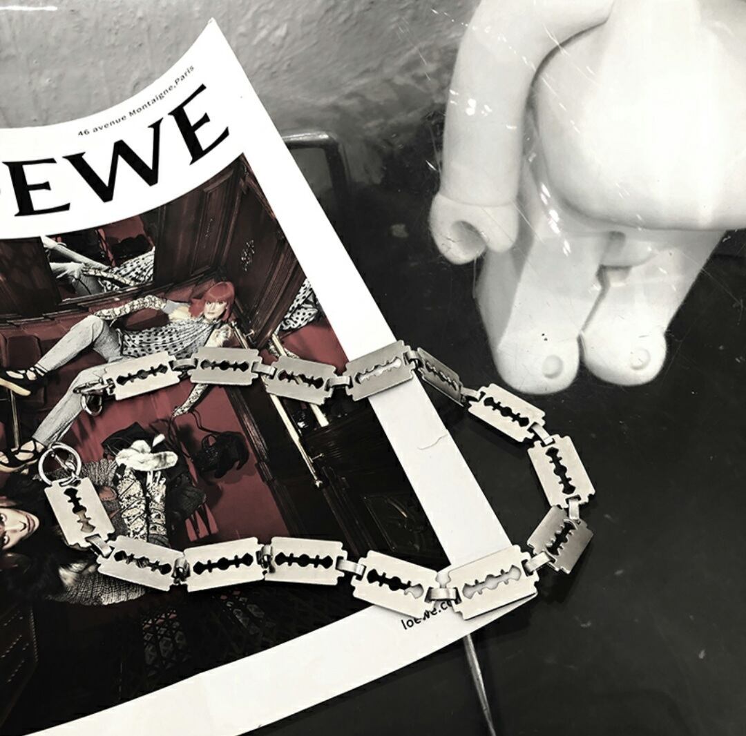 RAZORS P PUNK STYLE / GOTHIC ARMS