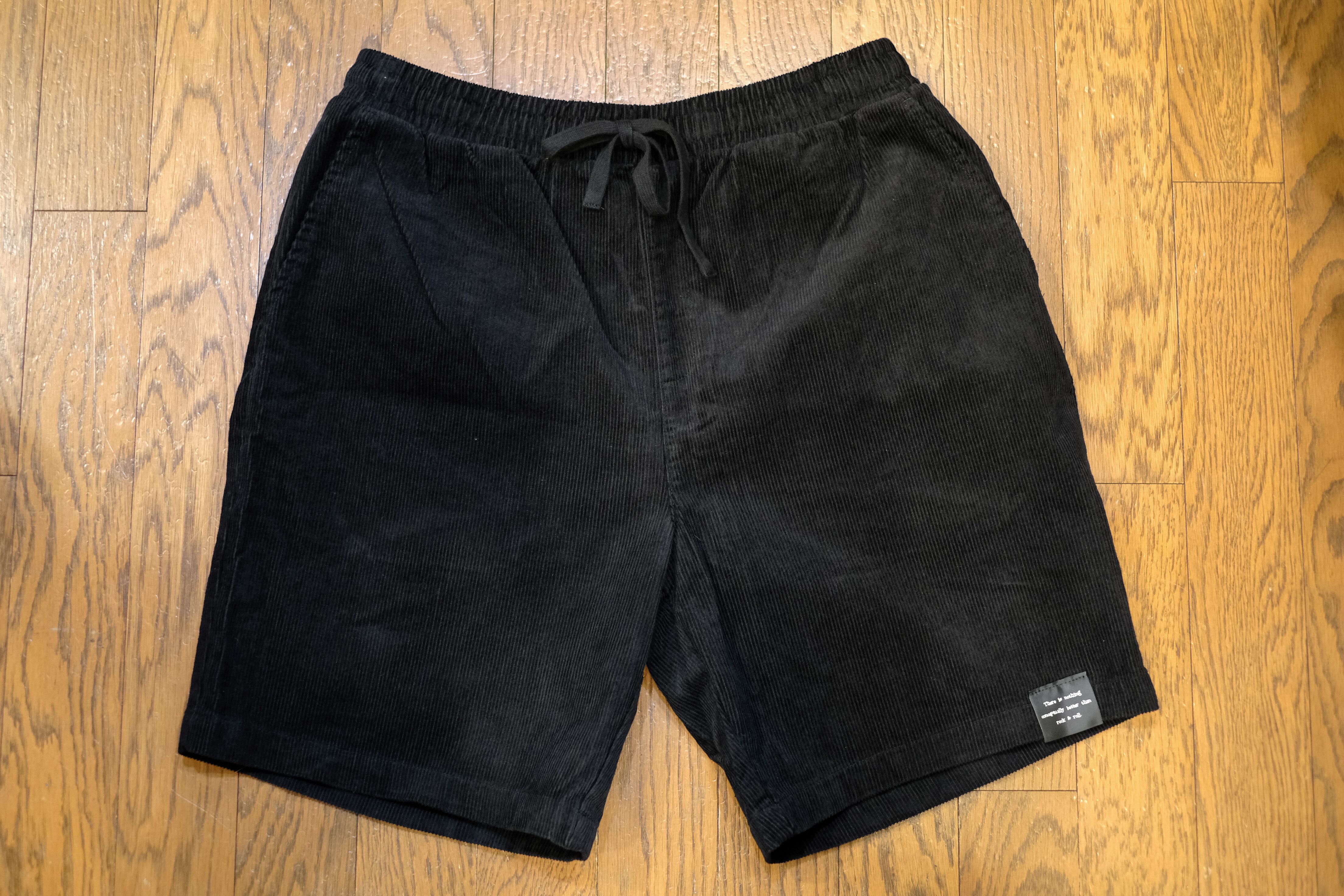 Corduroy Half Pants - Black | RatHearts powered by BASE