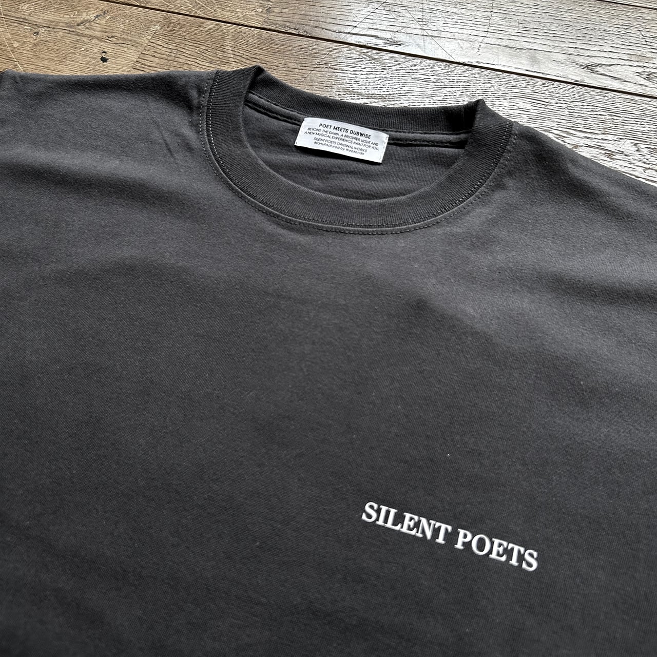 残り1点〉【別注／Poet Meets Dubwise】Silent Poets - Hope Tシャツ