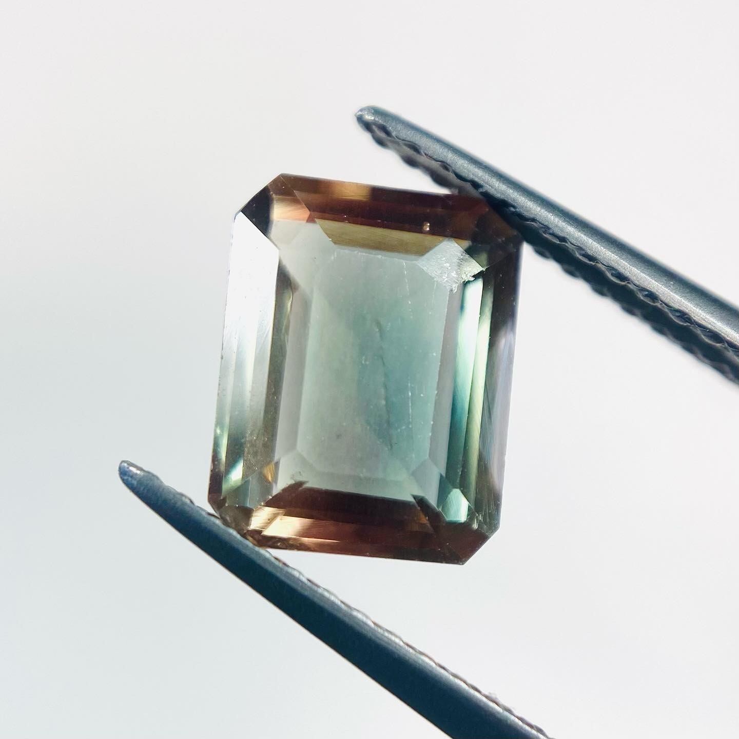 アースカラーなグリーン オレゴンサンストーン