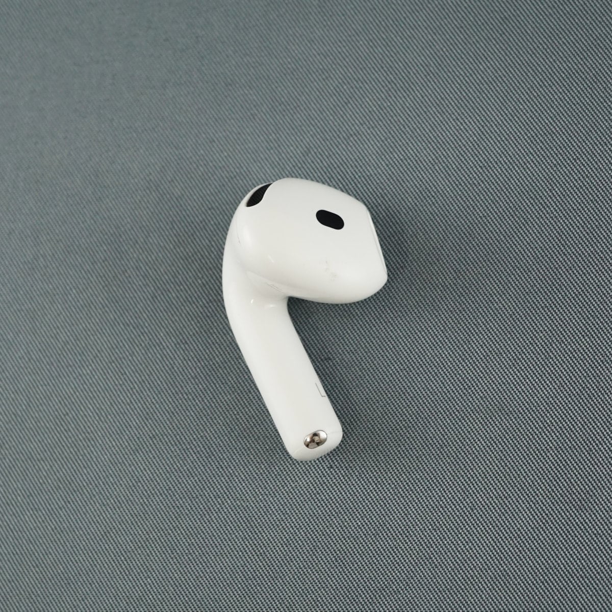 Apple AirPods 4 左イヤホンのみ USED美品 ノイズキャンセリング搭載