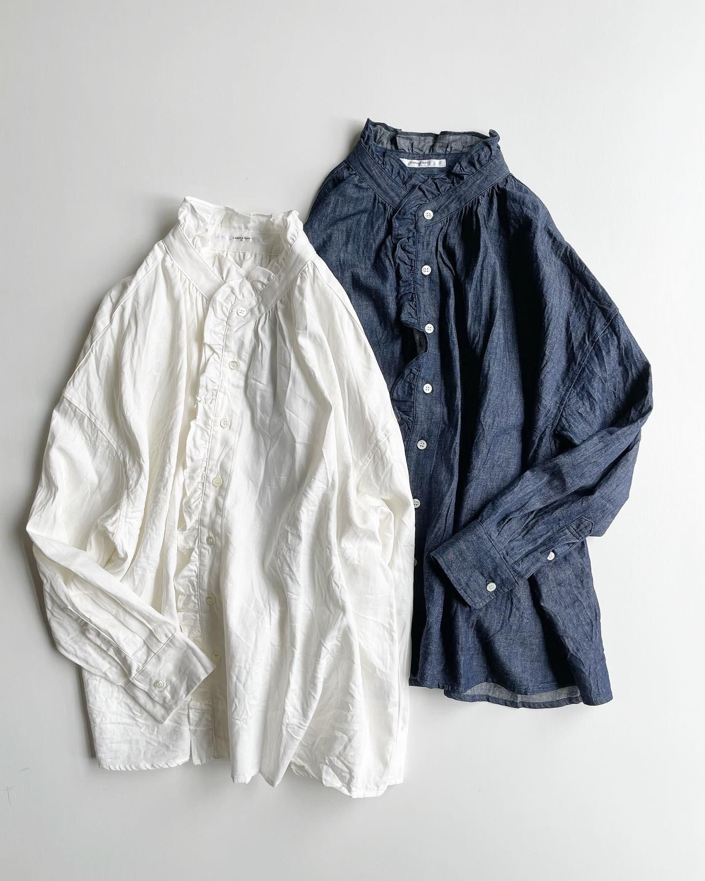 【 LABORATORY 】LIGHT DENIM ORDINARY FURILL BLOUSE