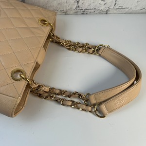 【最終処分SALE】CHANEL シャネル マトラッセ  キャビアスキン ショルダーバッグ ベージュ A-8521