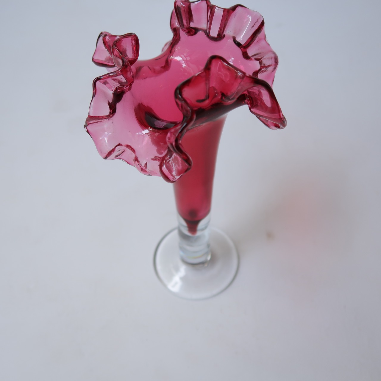 百合のような一輪挿し