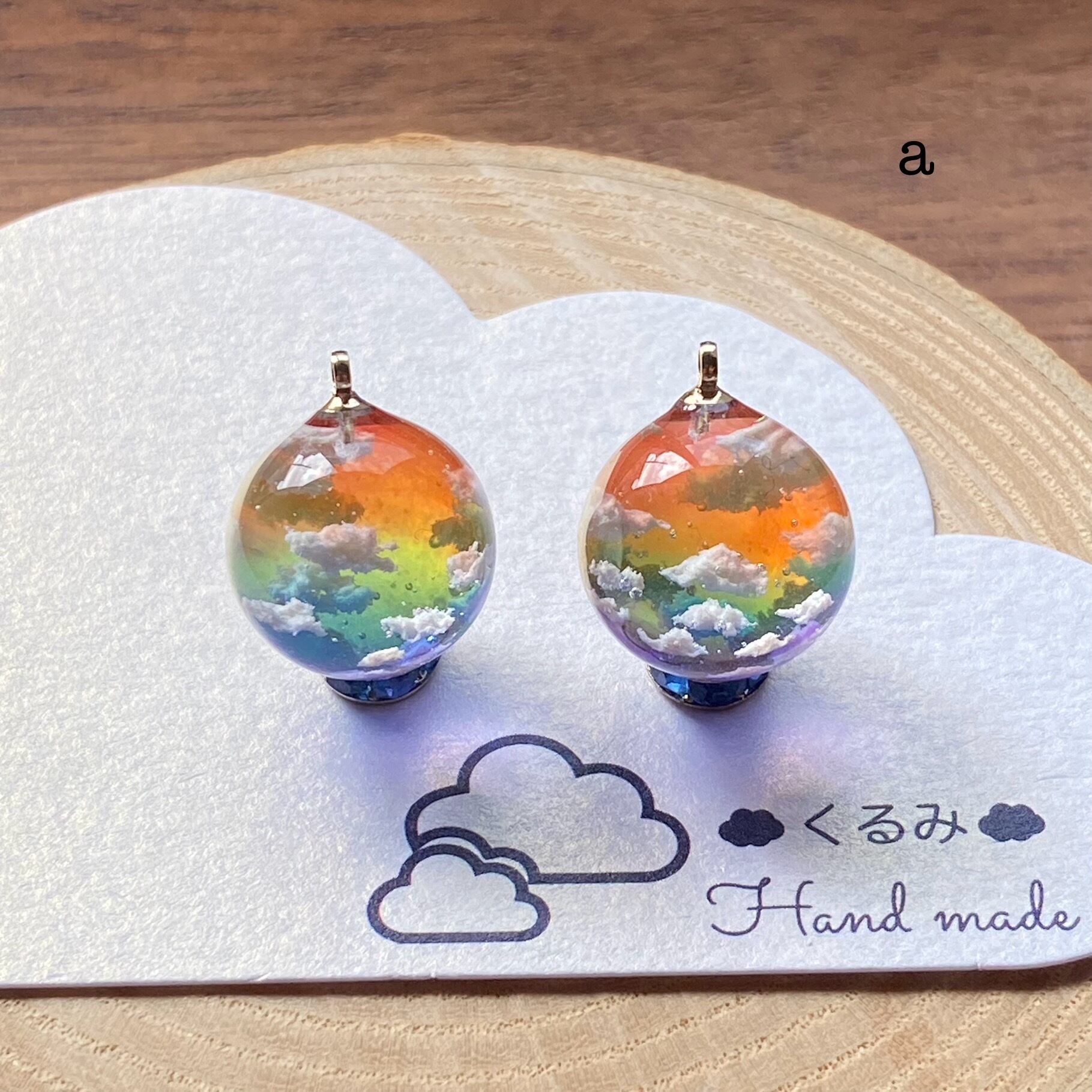 レジンピアス イヤリング 虹色の空 まん丸 14mm a