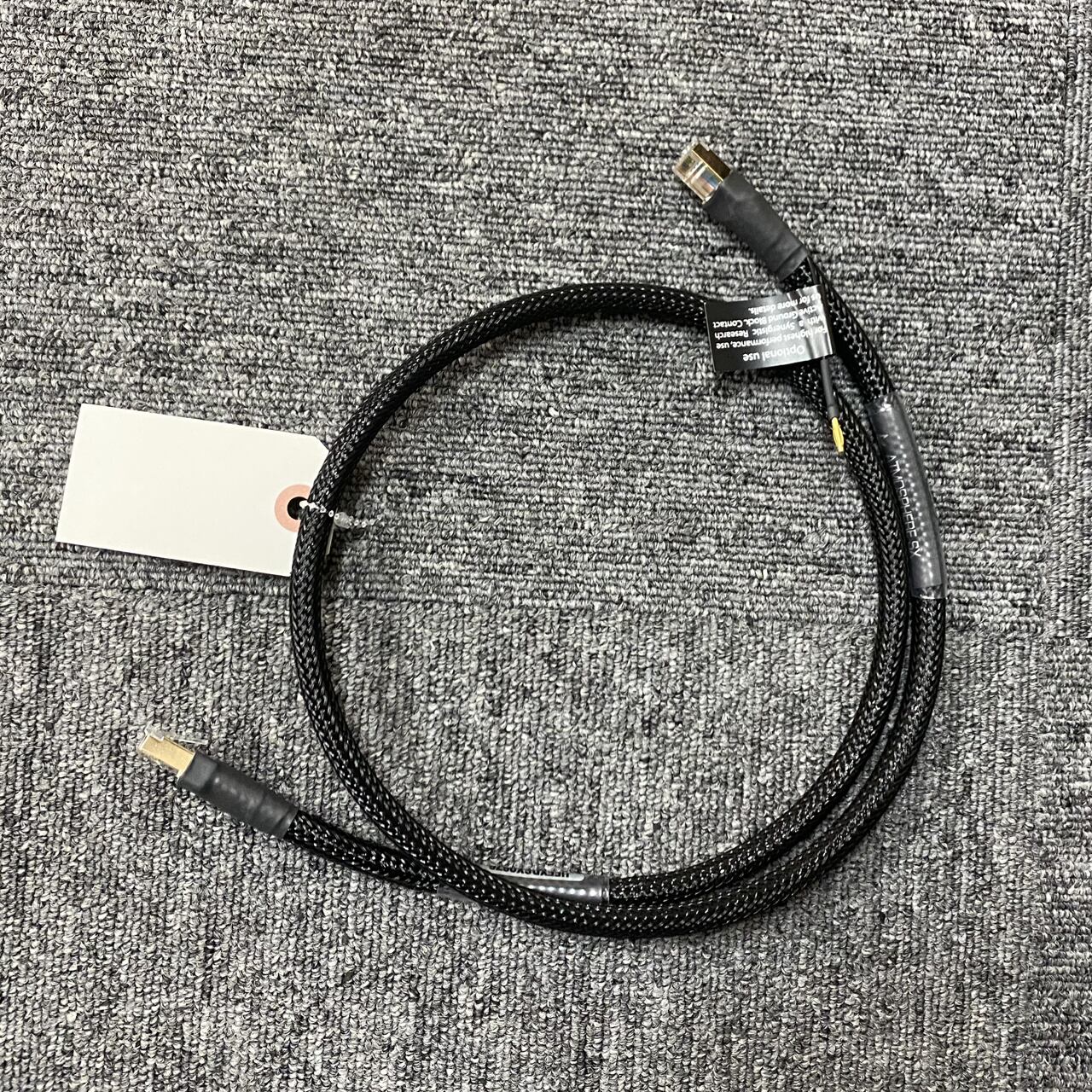 Synergistic Research LANケーブル EthSwitchMK2fronandback-