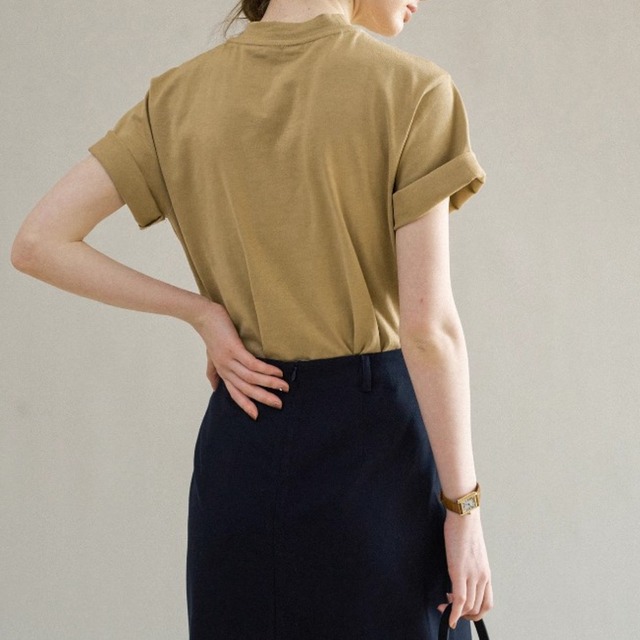 ワンポイントクルーネックTシャツ