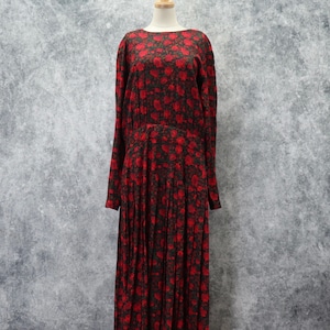 アメリカ　80年代　ヴィンテージ　古着　レーヨン素材　ローズ柄　プリーツ　ロング　ワンピース　USA 80's Vintage Rose Flower Prints Dress　L404