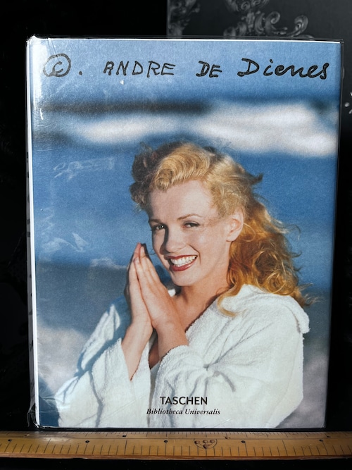 マリリン　ANDRE DE DIENES    MARILYN