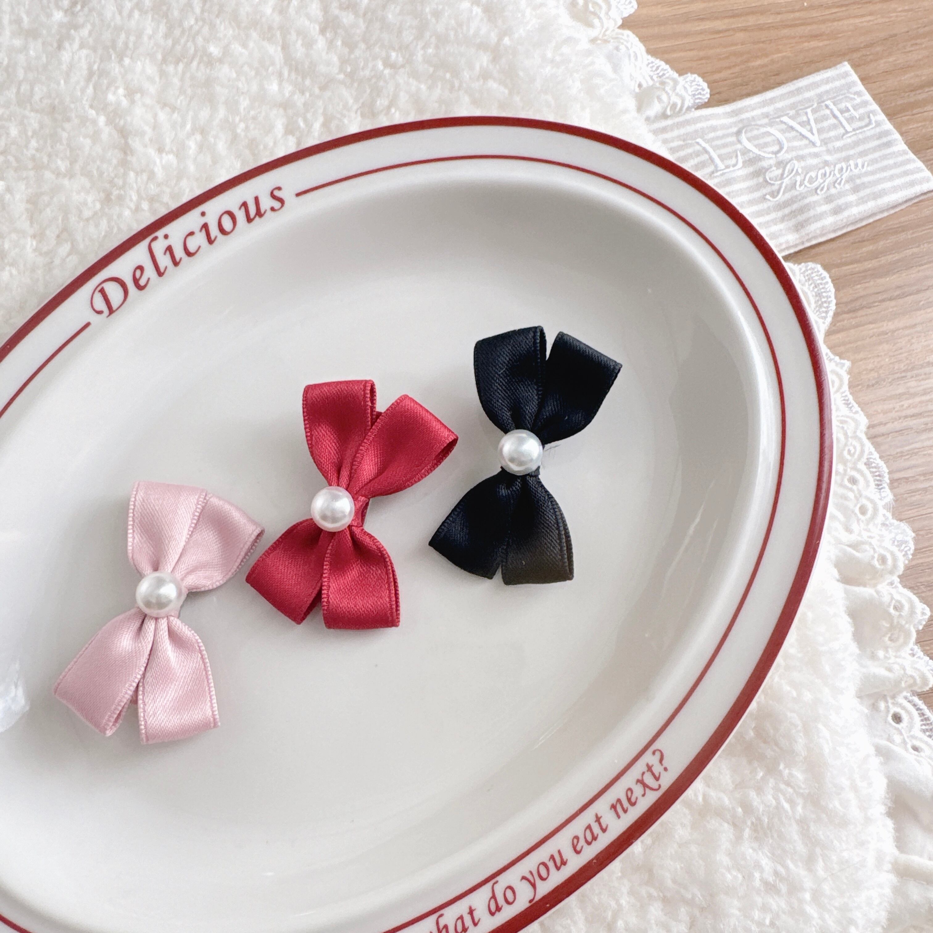 シンプルパールリボンパッチン