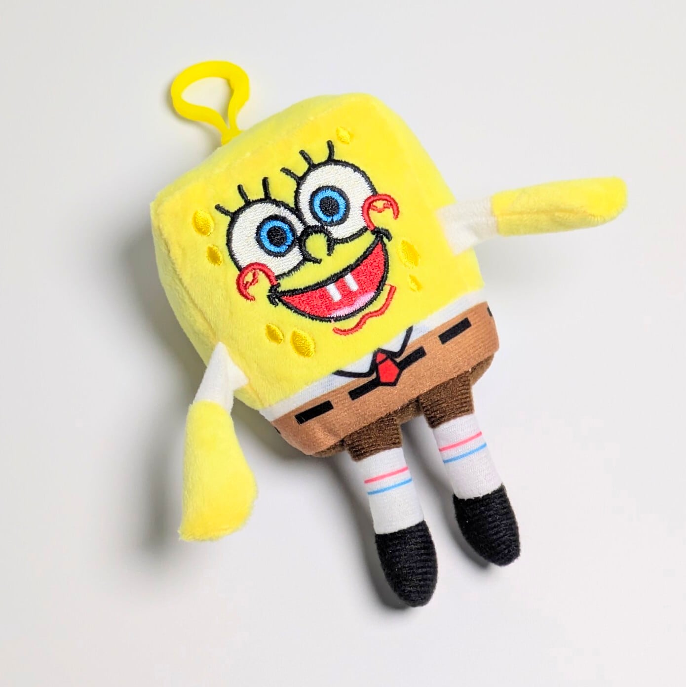 【 SpongeBob SquarePants ( スポンジボブスクエアパンツ ) 】 スポンジボブ / パトリック ぬいぐるみキーホルダー / プラッシュキーホルダー 〚アメリカン雑貨 アメトイ〛