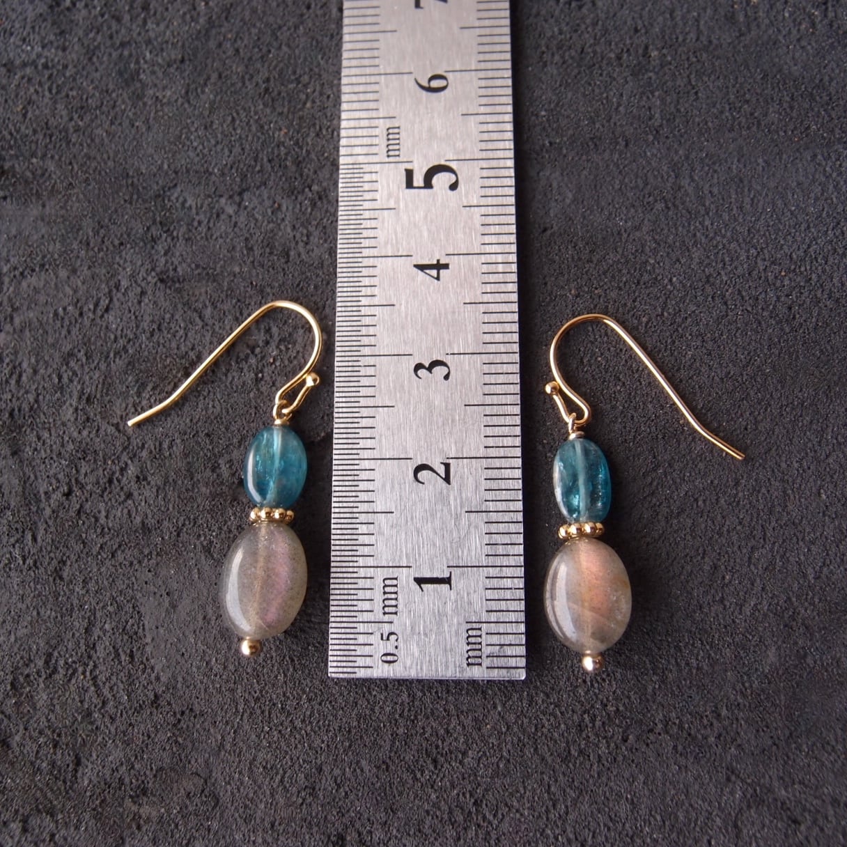 Kyanite × Labradorite Earrings／カイヤナイト×ラブラドライトピアス