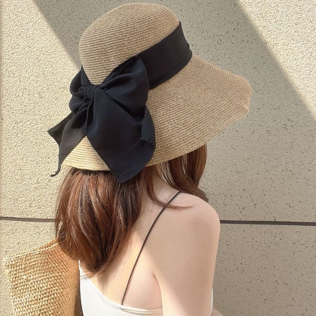 【予約販売】帽子 ハット 麦わら帽子 ストローハット レディース UV対策 ビッグリボン 刺繍 調節可 ベージュ/ホワイト/ブラック アウトドア 日焼け防止 紫外線 女優帽 こなれ感 お洒落 韓国 夏 ビーチ 海 トレンド
