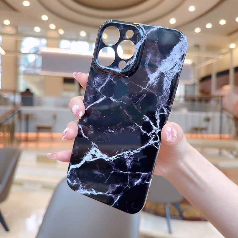 新型iphone16シリーズ対応】印象的なブラックの大理石ケース◎おしゃれ