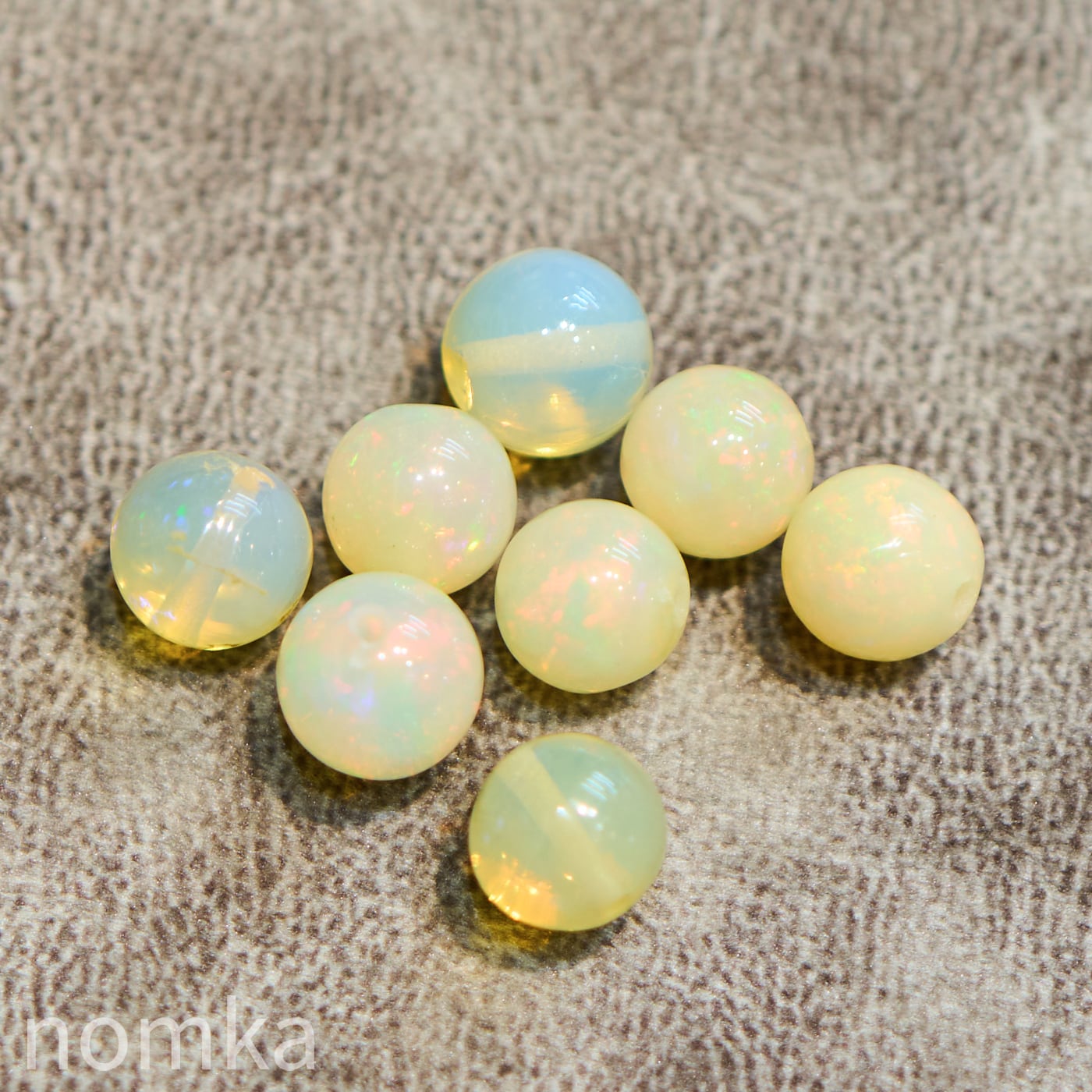 エチオピアオパール【8.5mm/AA/エチオピア産】ビーズ/一粒売り