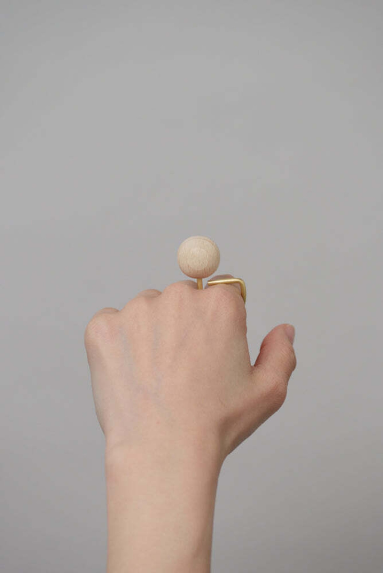 _Fot - ball ring M (wood) :wood|ウッドボールリング/木製球体20mm/真鍮リング/立体的なデザイン/日本製