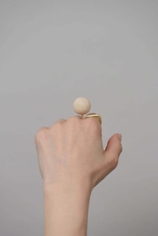 _Fot - ball ring M (wood) :wood|ウッドボールリング/木製球体20mm/真鍮リング/立体的なデザイン/日本製