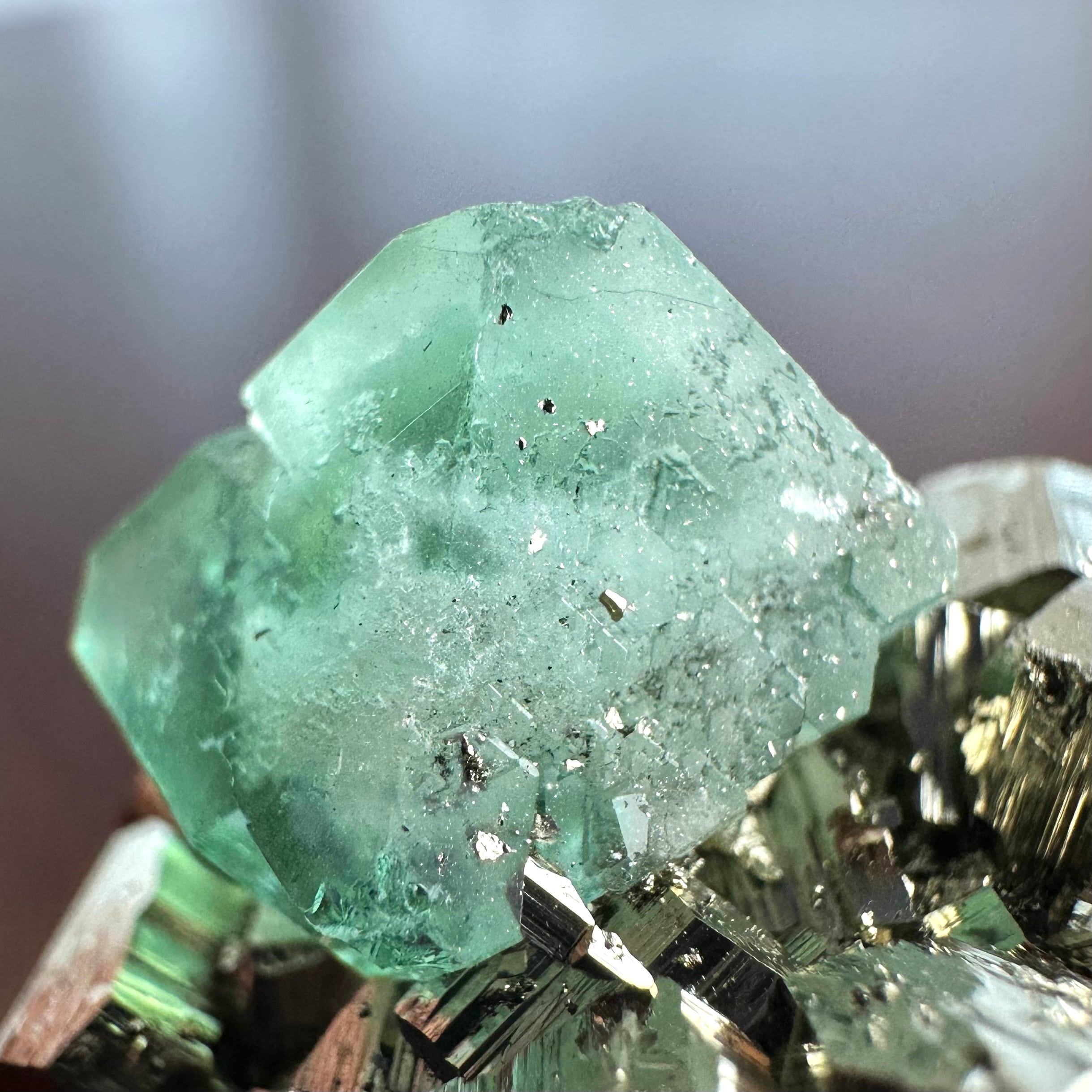 フローライト / パイライト【Fluorite with Pyrite】ペルー産