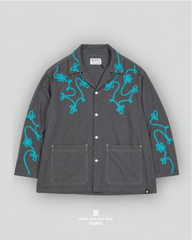 35 CHARCOAL GRAY × LIGHT BLUE FLOWER COVERALL
