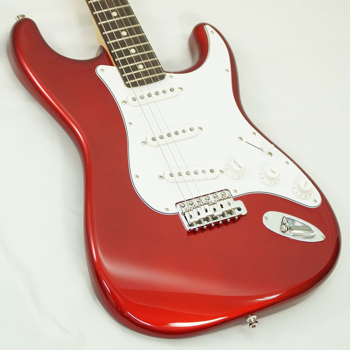 新品 FGN BCST100RBD-VWH フジゲン 精悍なブラック！リーズナブルな価格と日本製の確かな品質を併せ持つ