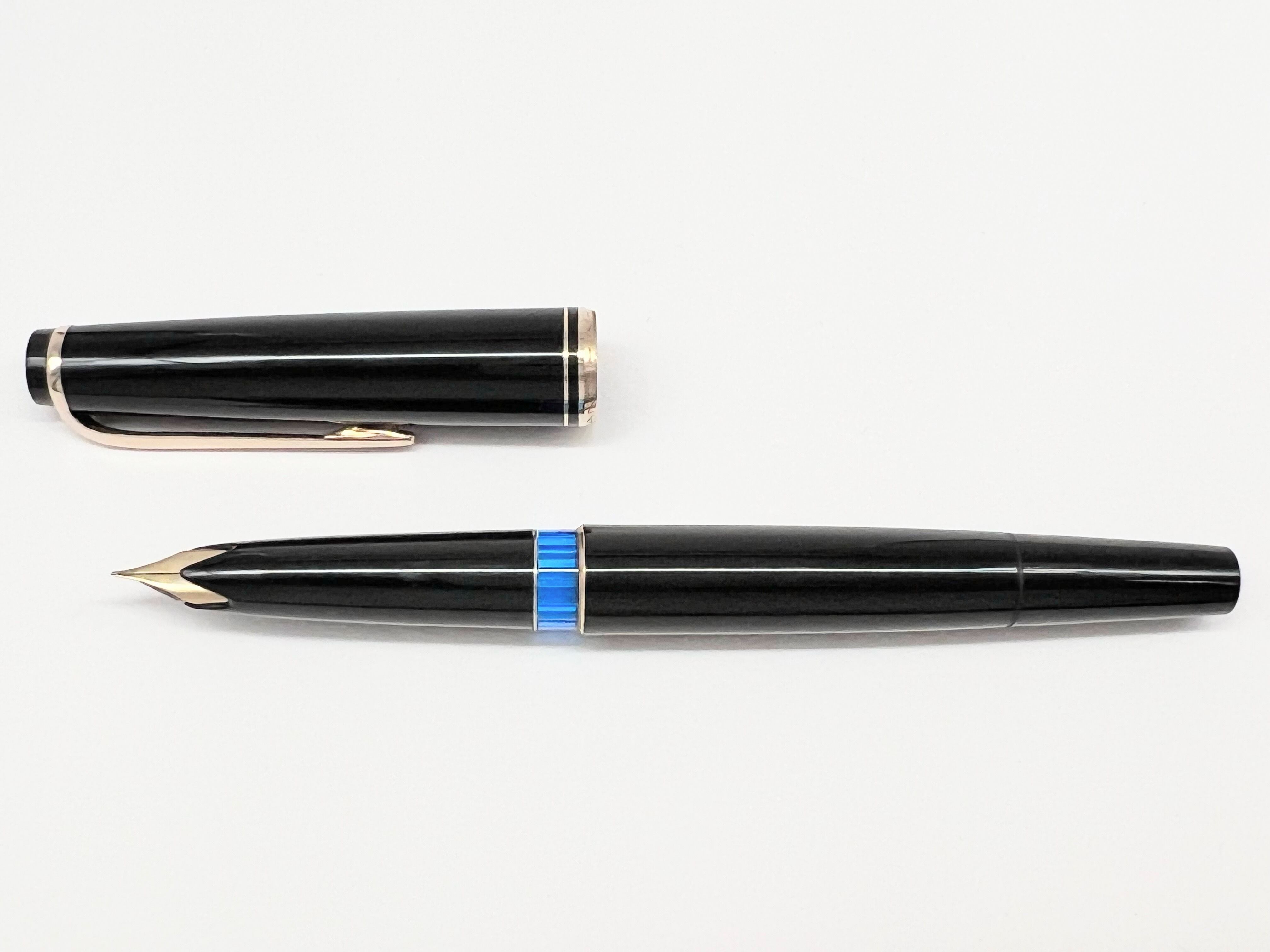 【極美品】モンブラン NO22万年筆 1960s ブラック F細字 60s モンブラン No 222 MONTBLANC No 222 （細字） 14K 02983