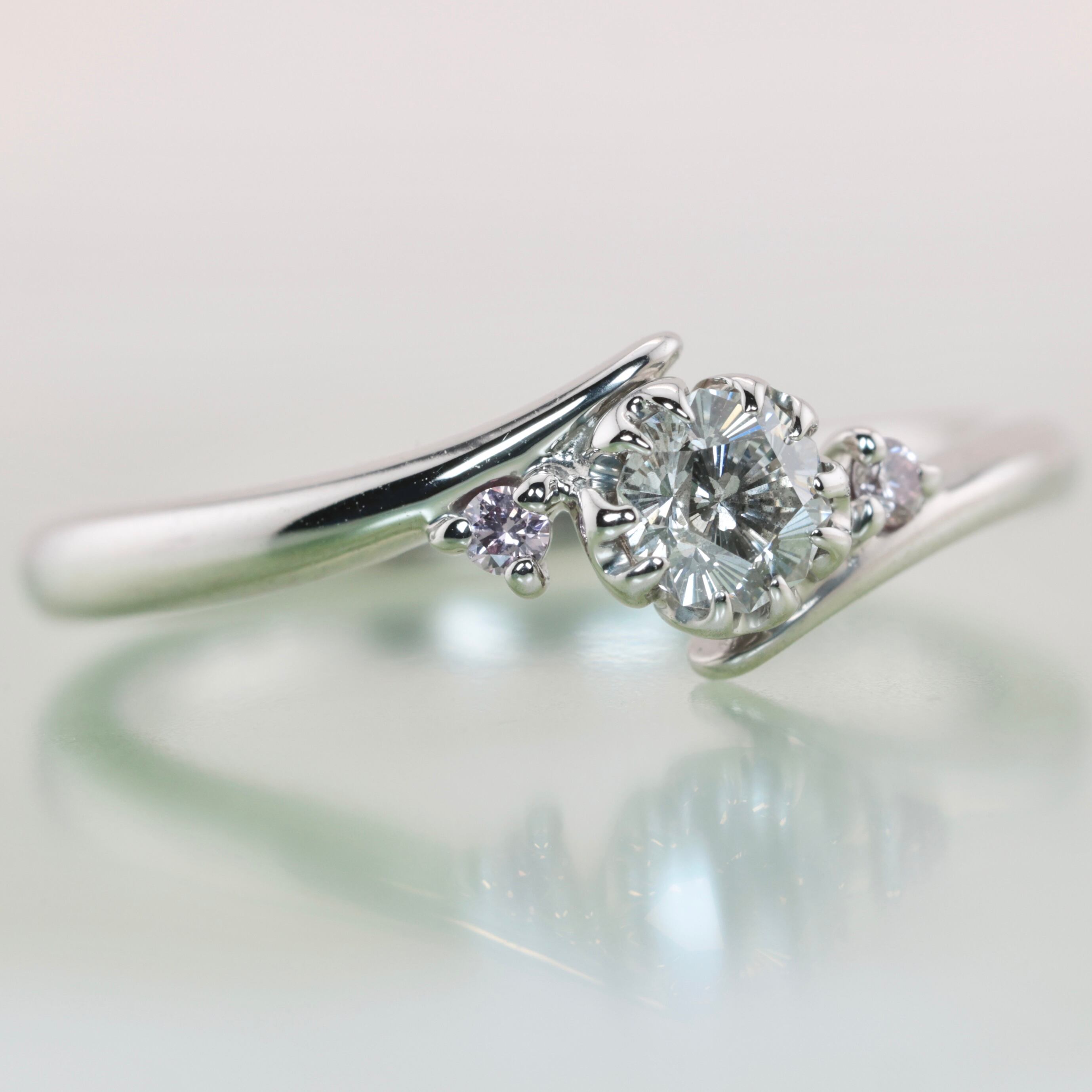 Pt900 さくらダイヤモンド 0.213ct ピンクダイヤモンド 0.02ct リング 