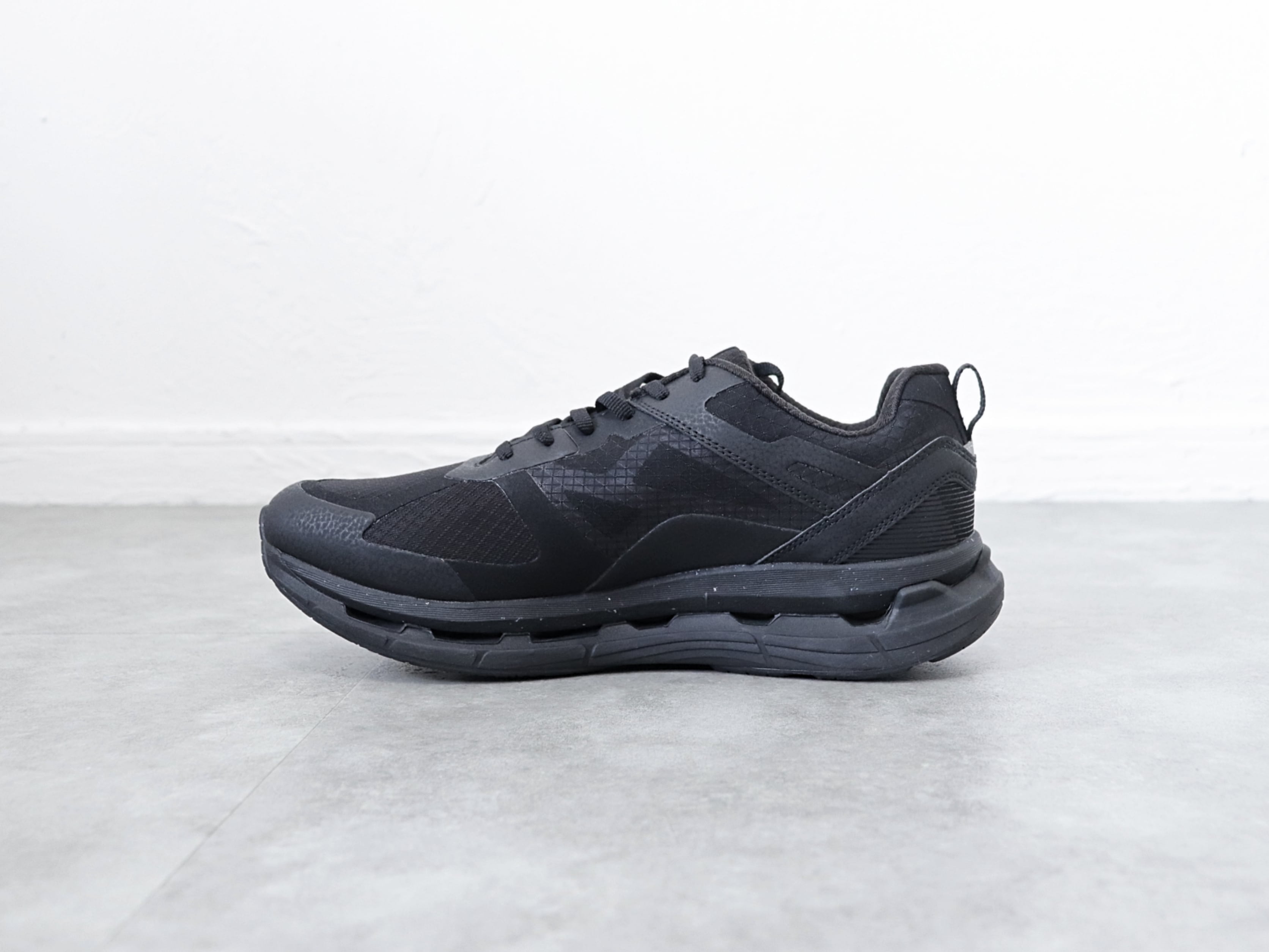 4月入荷予定MOISTHROUGH360 ⁄ VENTIRIS - BLACK ベッタク 
