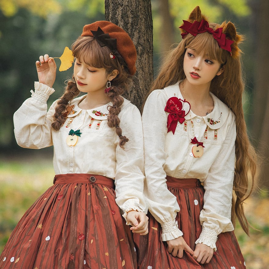 【予約商品】納期50日 森ガール風 クラシカルロリィタ 丸襟 ブラウス 刺繍 アンティーク 英国スタイル