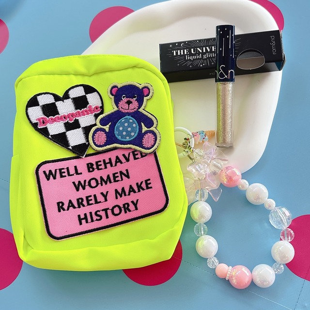 ポーチ×リキッドシャドウセット♡コスメ/スキンケア/パケ買い/可愛い/アイメイク/女子/小物