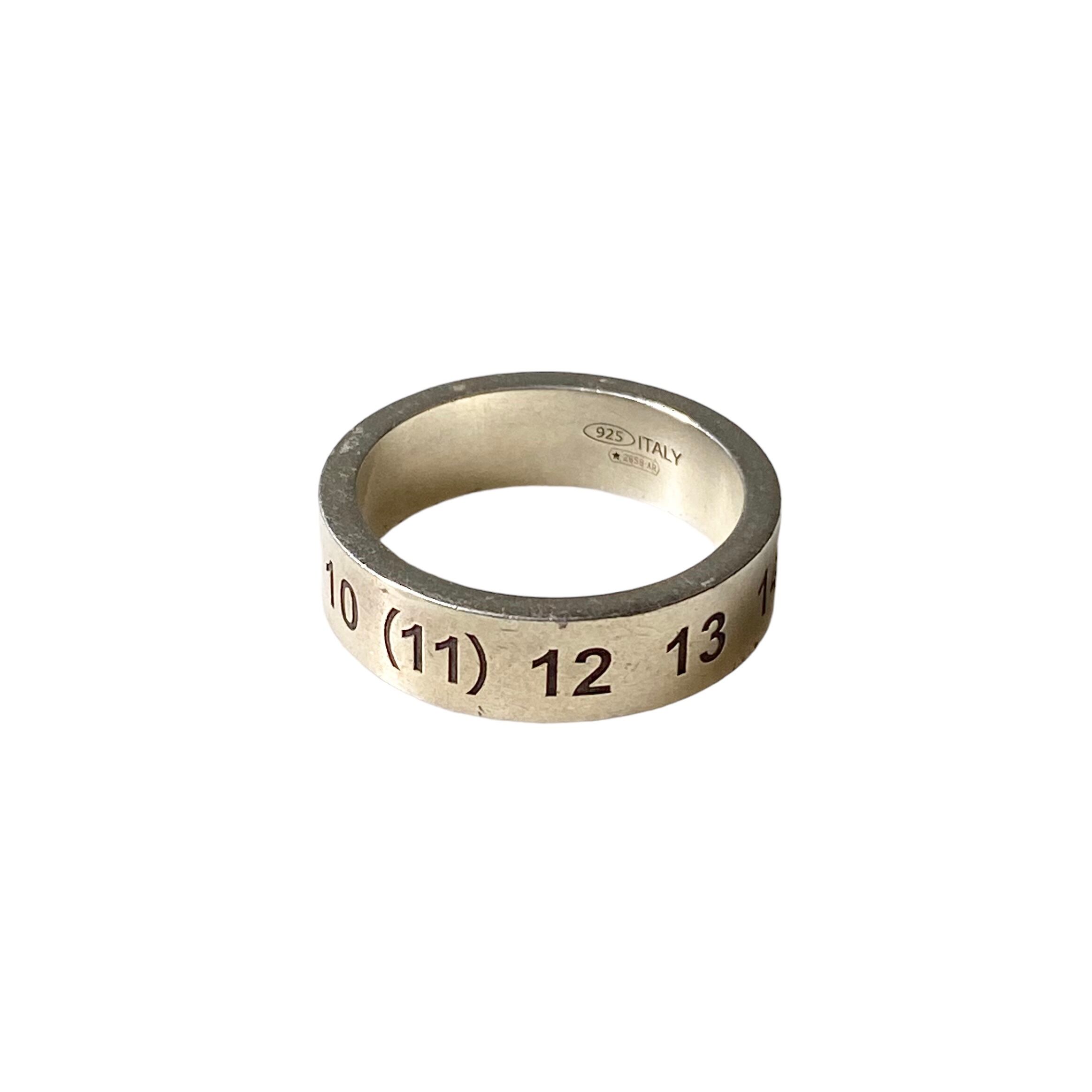 MAISON MARGIELA silver numbering ring | NOIR ONLINE