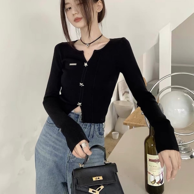 Black Cropped Long-Sleeve Top