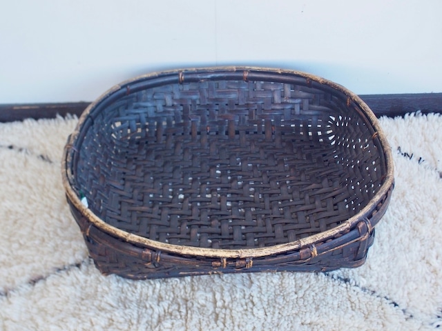 PHILIPPINES - Luzon Island /FLAT BASKET