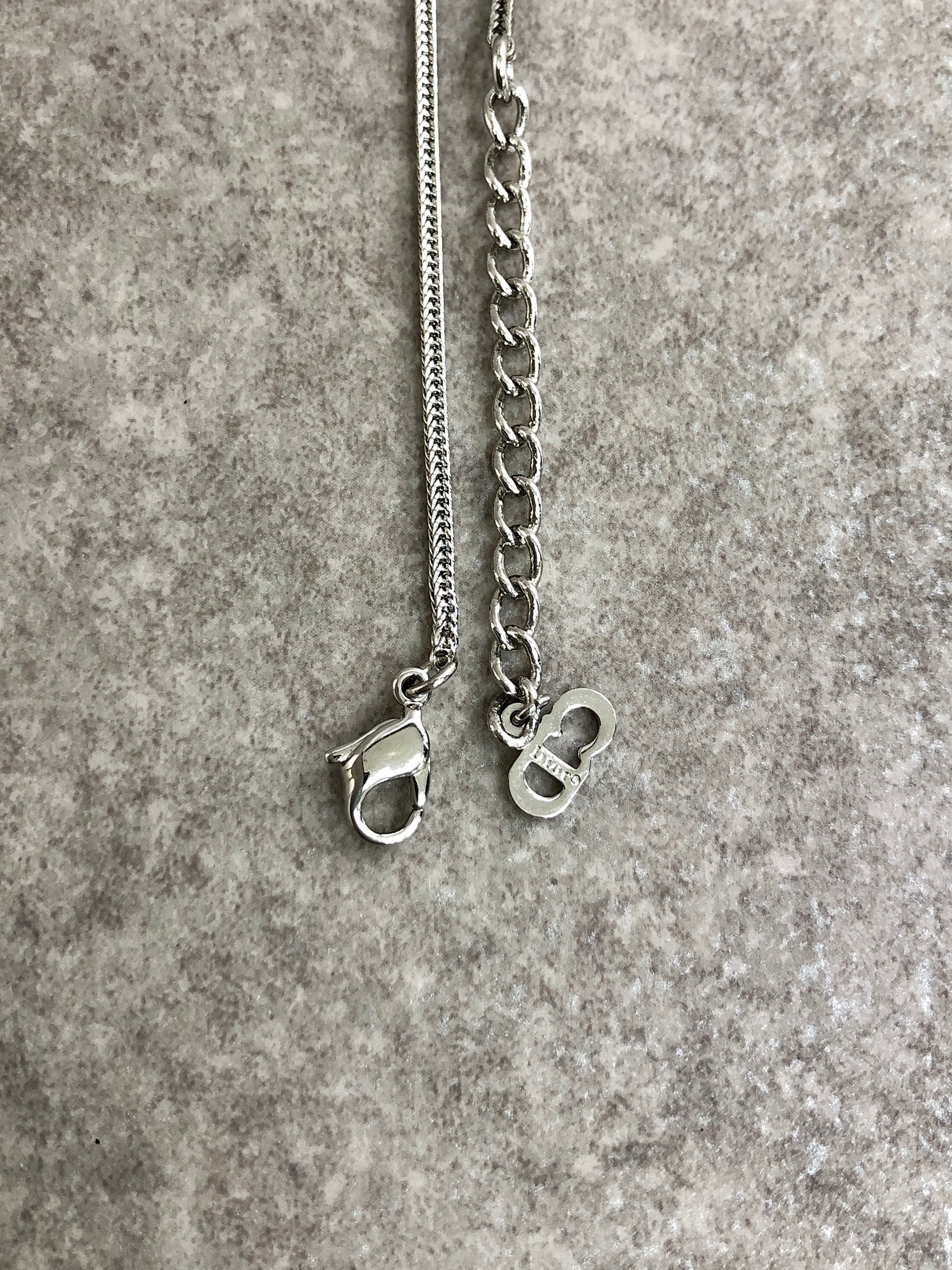 Christian Dior クリスチャン ディオール ネックレス シルバー Christian Dior クリスチャン ディオール ネックレス シルバー
