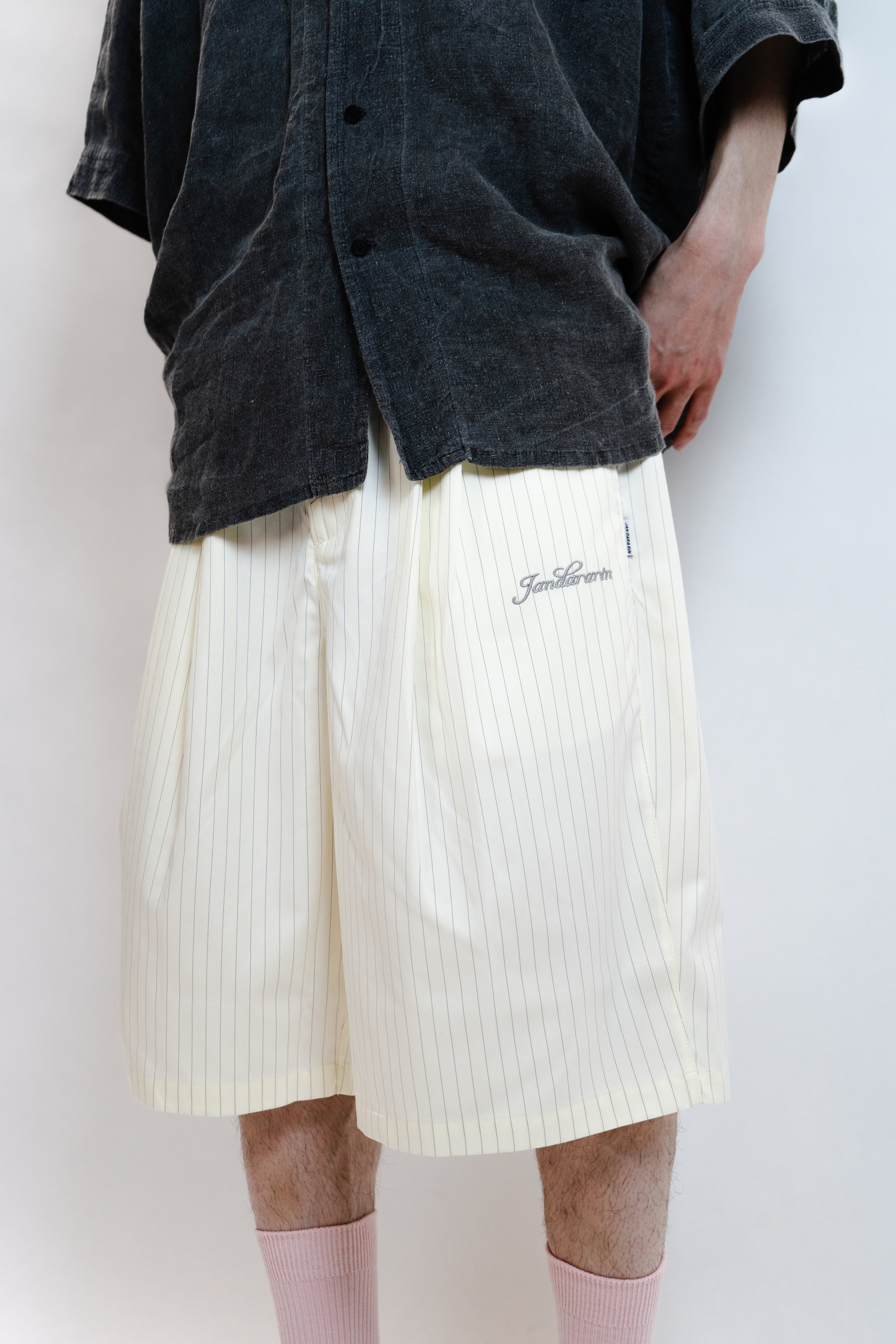 GIANFRANCO FERRE 94500円　新品　ショートパンツ　純白 JDR.SP_EASY STRIPE shorts（WHITE） | JAN DARA RIN