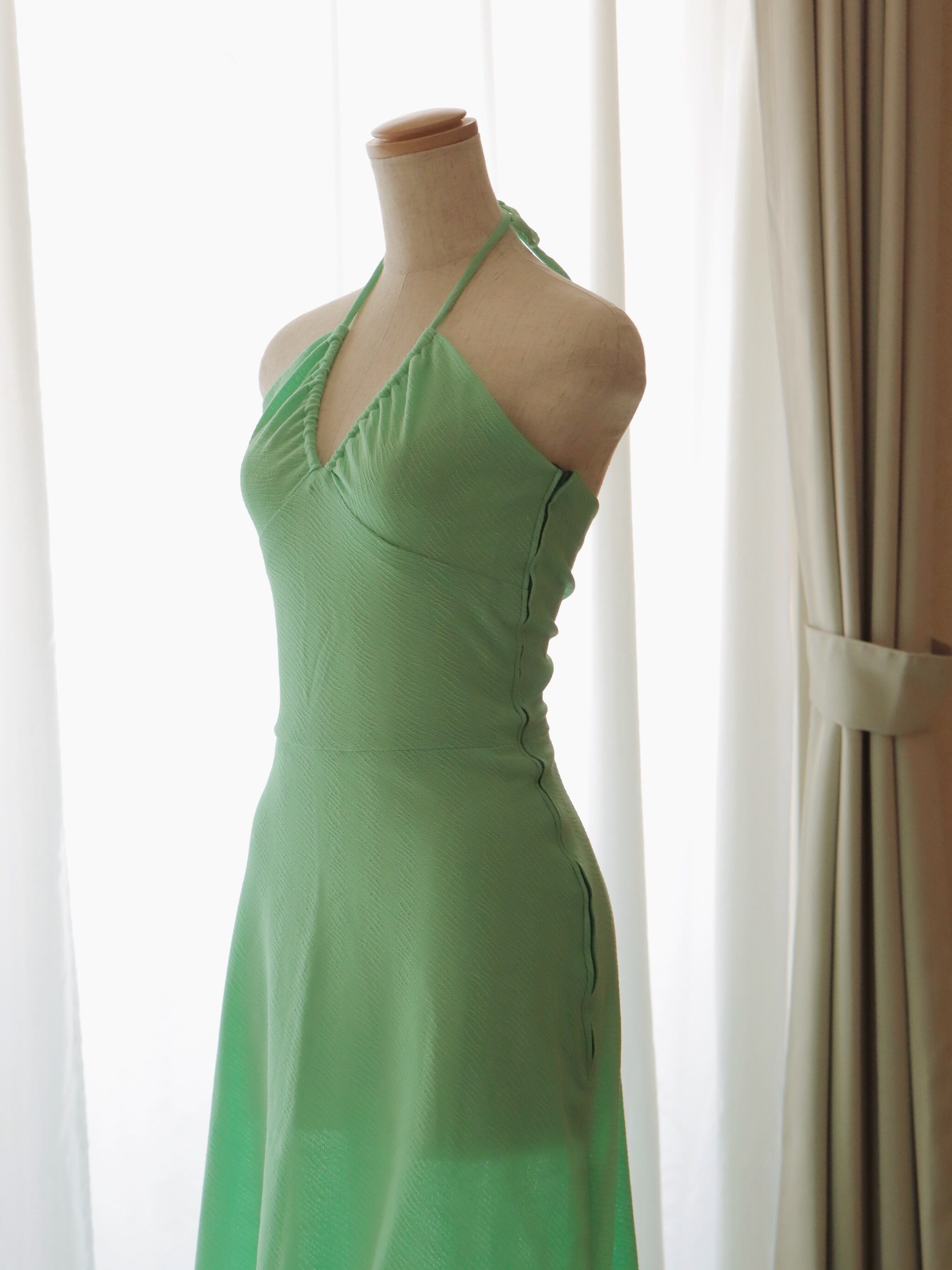 ●70s pale green color stretch jersey long dress