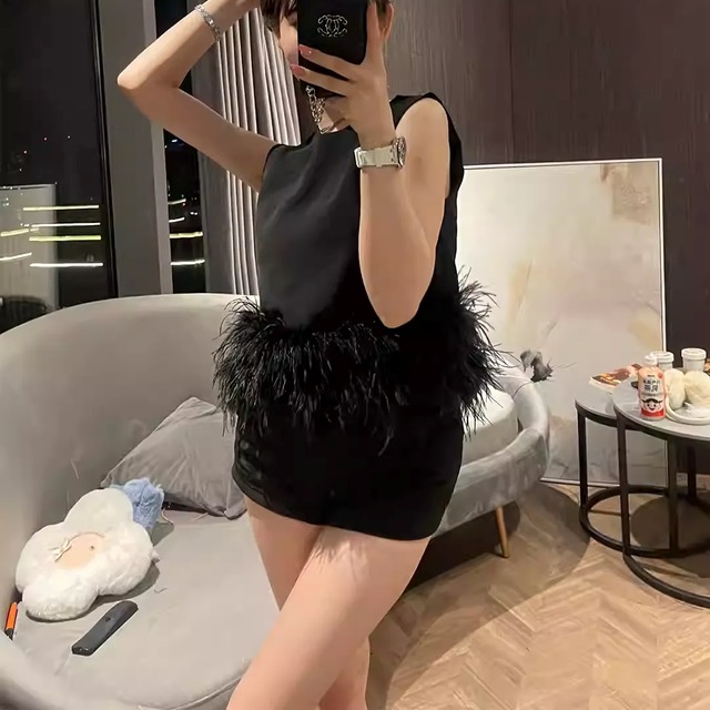 ふわふわフェザー トップス 〈2025 SS〉