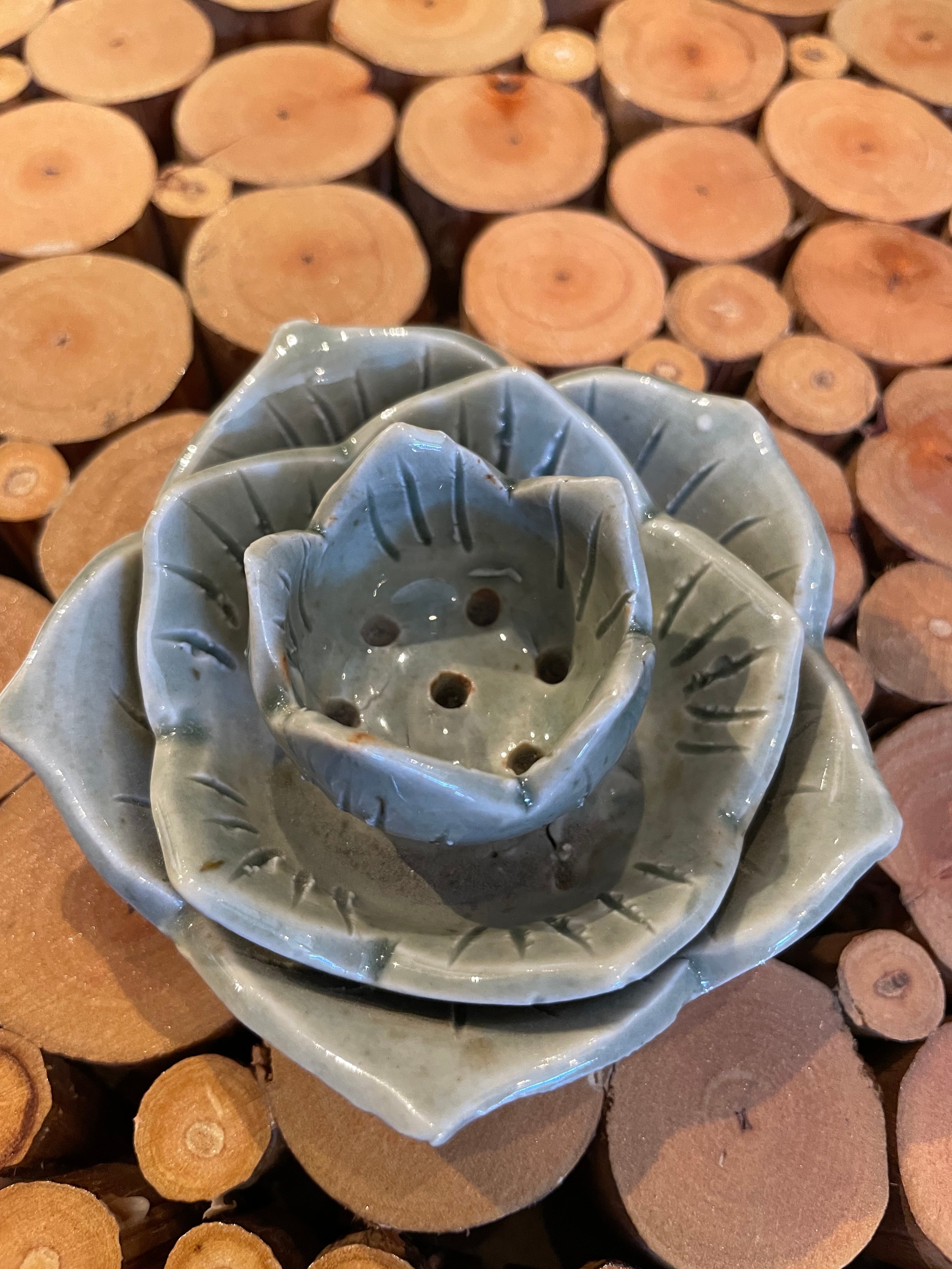 お香ホルダー インセンスホルダー お香立て 線香たて 蓮のお香たて