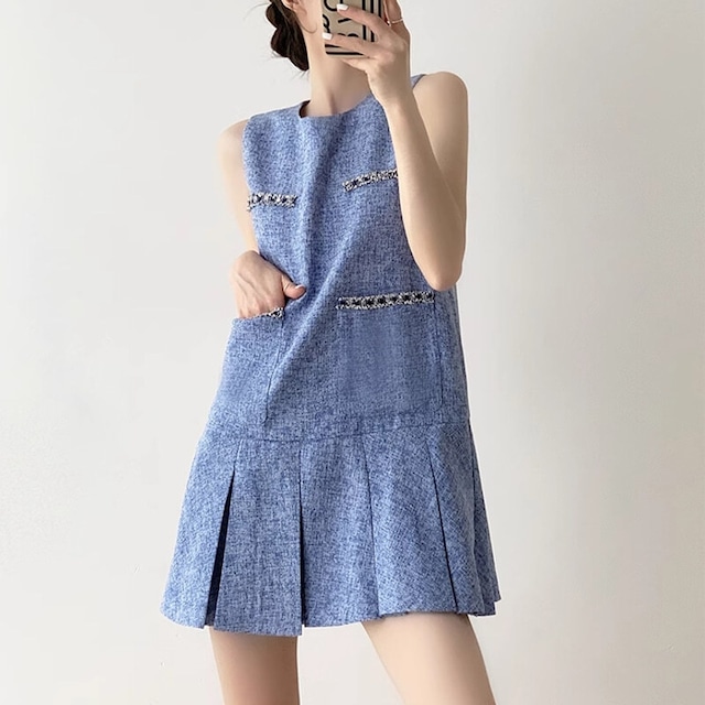 Hem pleats sleeveless dress　B499